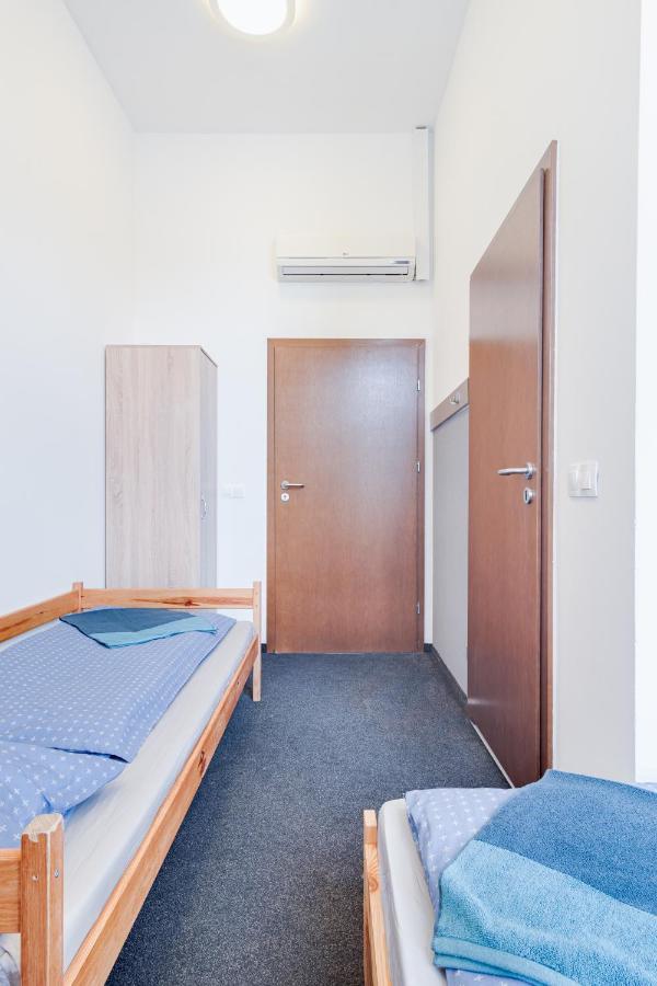 Hostel Opole Glowne 外观 照片